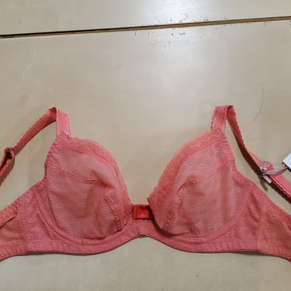 Coral plunge soft cup - Picture 1 of 2